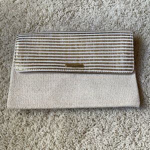 Stella and Dot clutch